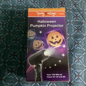 Spooky Village Halloween Pumpkin Projector NEW in box